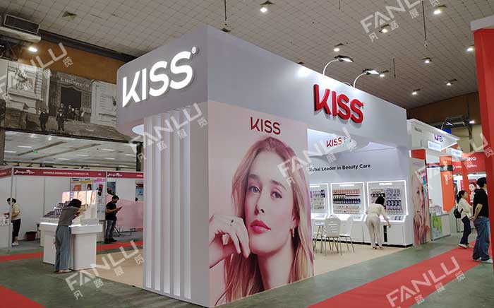 越南美容展KISS展臺(tái)搭建