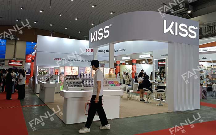 越南美容展KISS展臺(tái)搭建