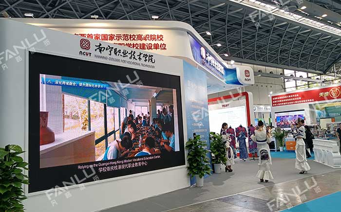 學(xué)校展臺(tái)搭建